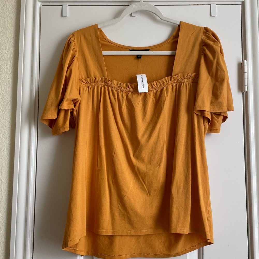 Banana Republic Flowy Sunset Top Blouse